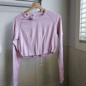 Breeze long sleeve crop top